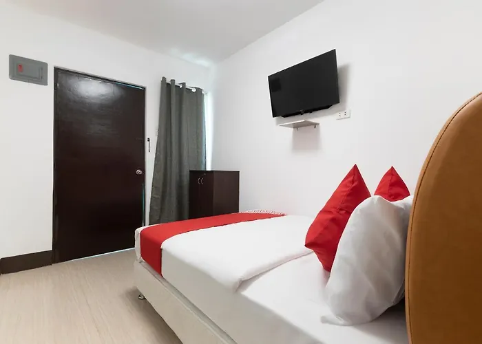 Oyo 430 Michael's Place 2*